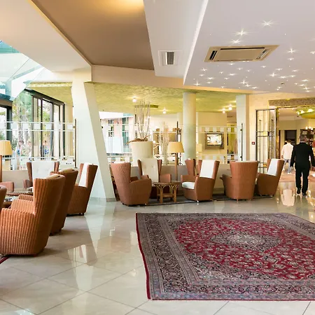 Mediterranee Family & 호텔 비비오네