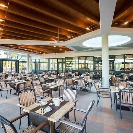 Mediterranee Family & 호텔 5*