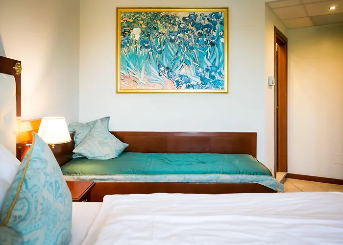 Mediterranee Family & Hotel