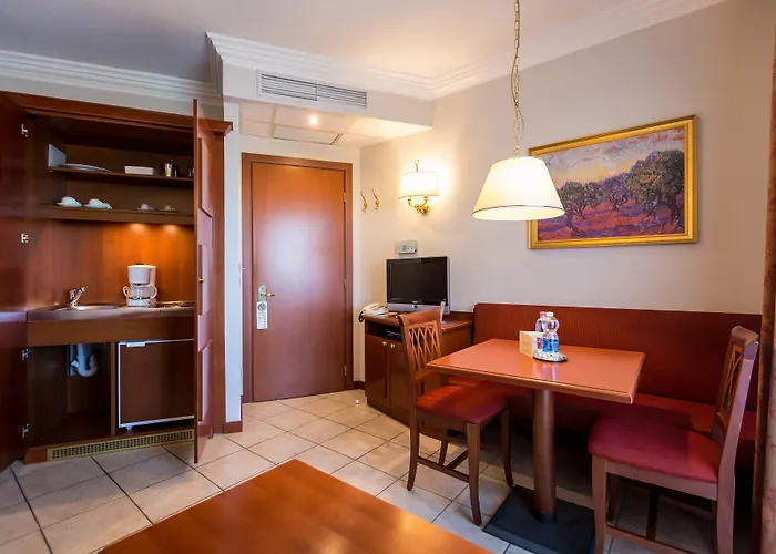 Hotel Mediterranee Family & 5*