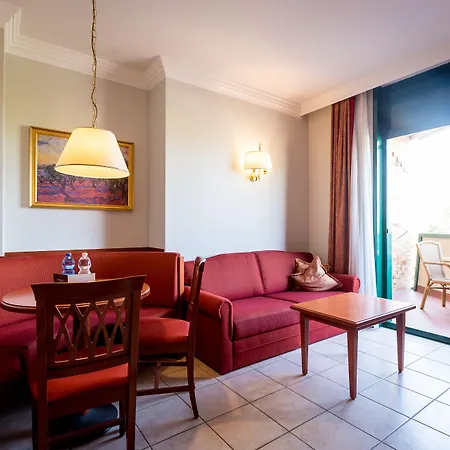 Mediterranee Family & Hotel 5*