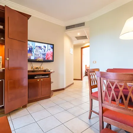 Ξενοδοχείο Mediterranee Family &