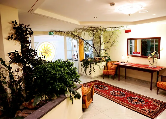 Hotel Mediterranee Family & 5*