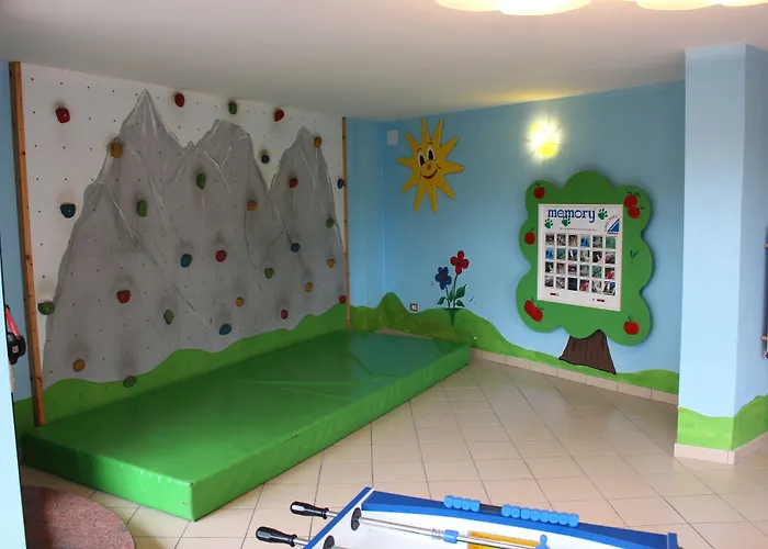 Mediterranee Family & Szálloda