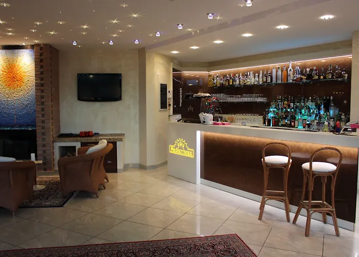 Mediterranee Family & Hotel